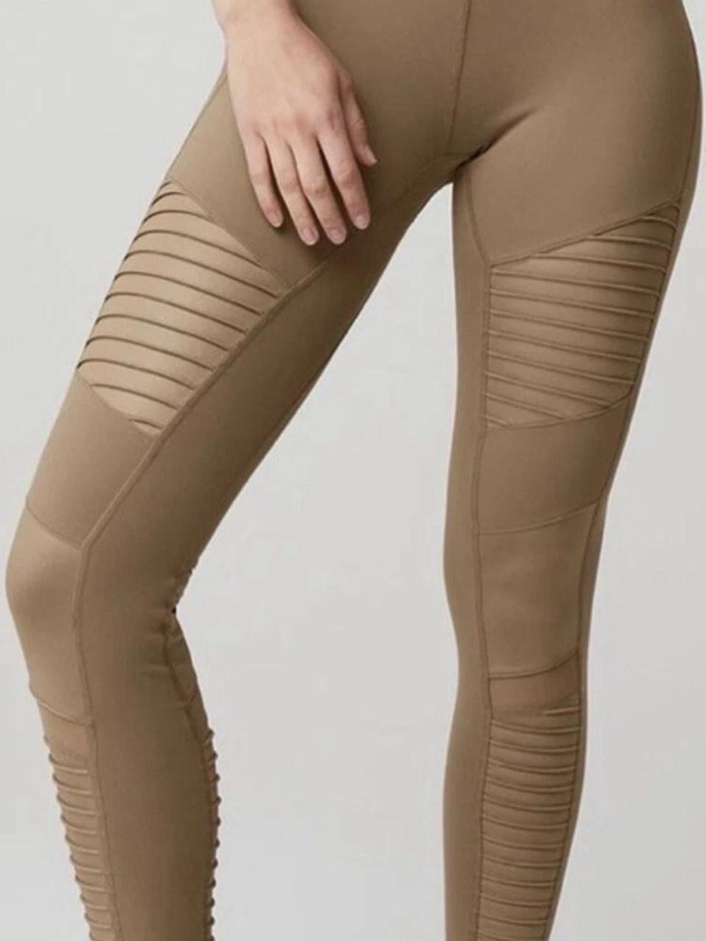 ALO Moto Leggings in Taupe
